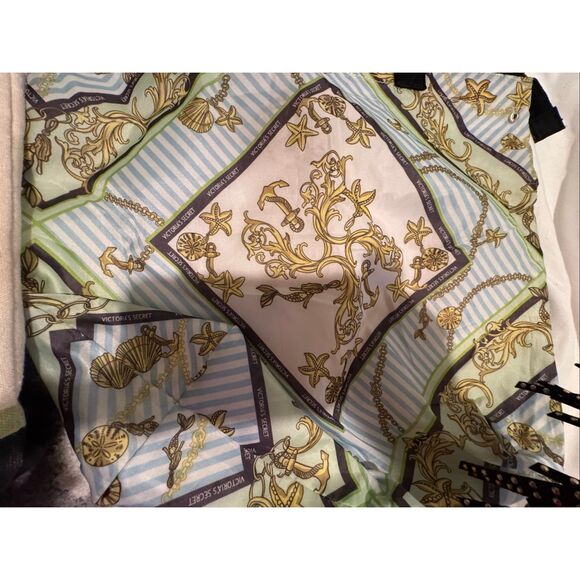 Vintage Victoria’s Secret VS , cooler bag/Pocketbook/tote & packable blanket - Picture 10 of 12